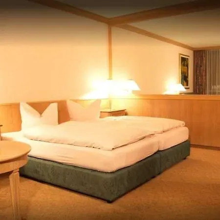 Sunday Hotel & Suites Leipzig Отель Лейпциг