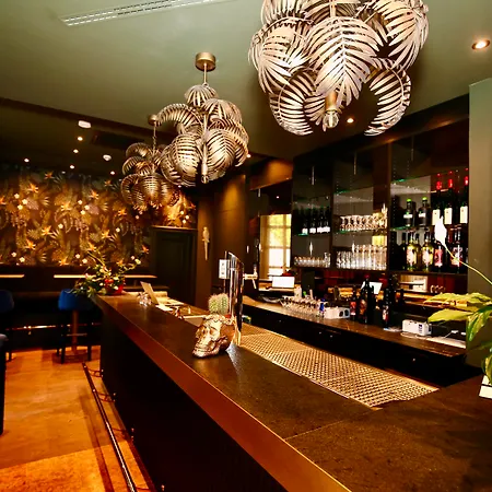 Sunday Hotel & Suites Leipzig Отель Лейпциг