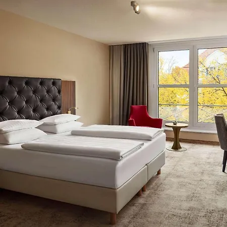 Отель Sunday Hotel & Suites Leipzig