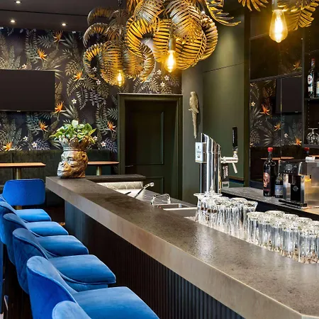 Отель Sunday Hotel & Suites Leipzig 4*