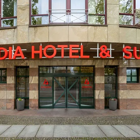 Отель Sunday Hotel & Suites Leipzig