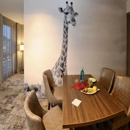 Отель Sunday Hotel & Suites Leipzig Лейпциг